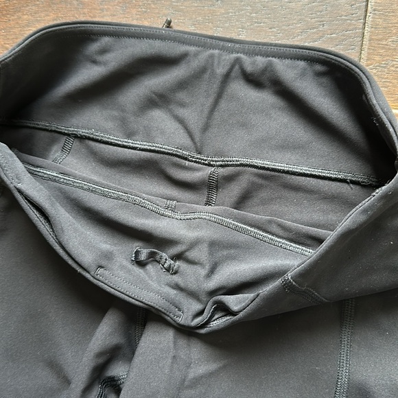 Lululemon Tight Stuff 25” High rise - Picture 5 of 8